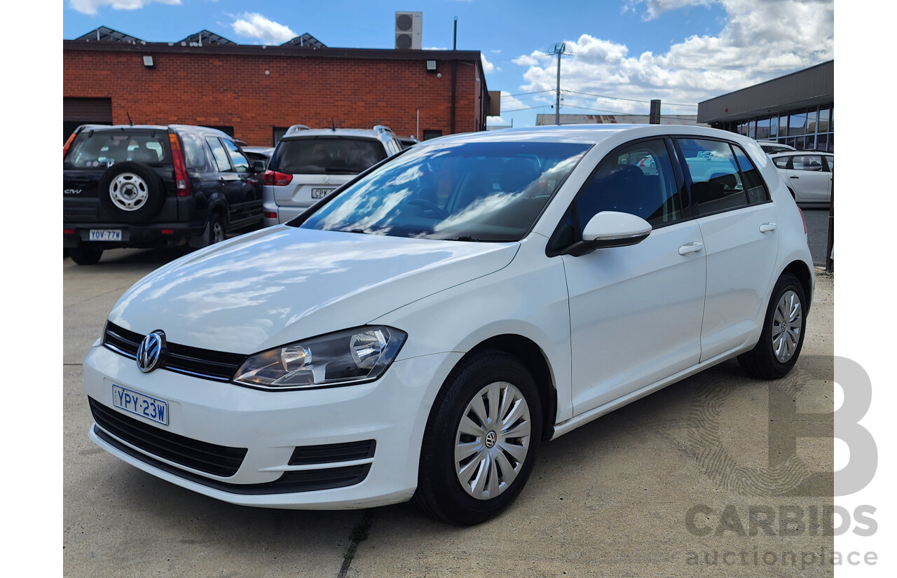 9/2015 Volkswagen Golf 90 TSI AU MY15 5d Hatchback White 1.4L