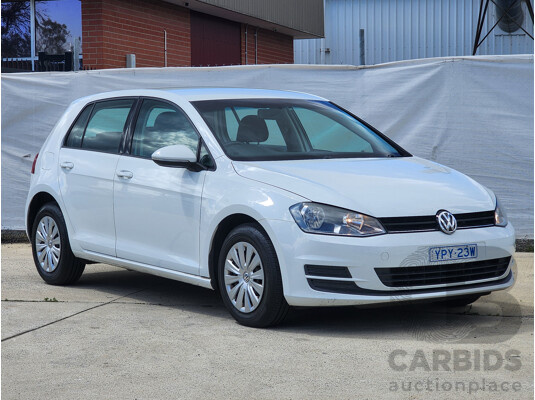 9/2015 Volkswagen Golf 90 TSI AU MY15 5d Hatchback White 1.4L