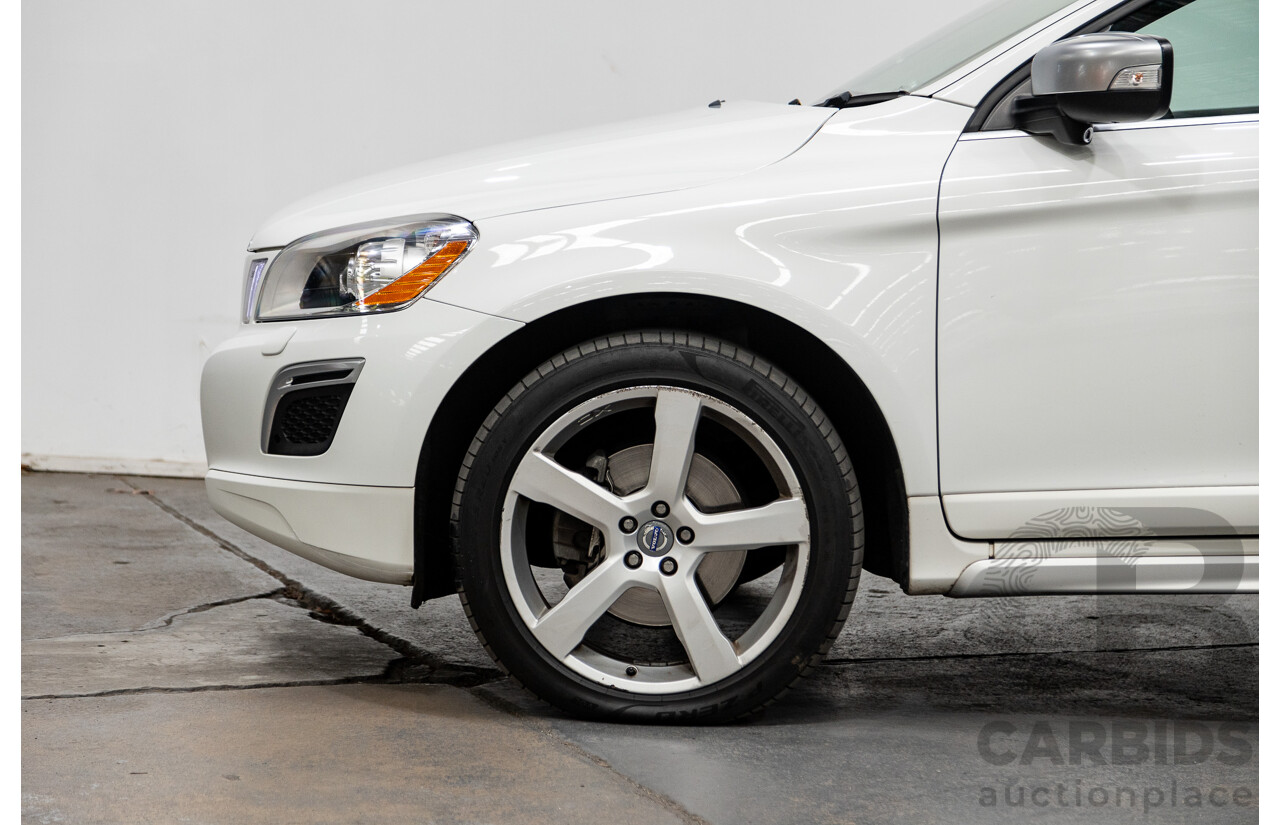 7/2013 Volvo XC60 T6 R-Design DZ MY13 4d Wagon Ice White 3.0L Turbo