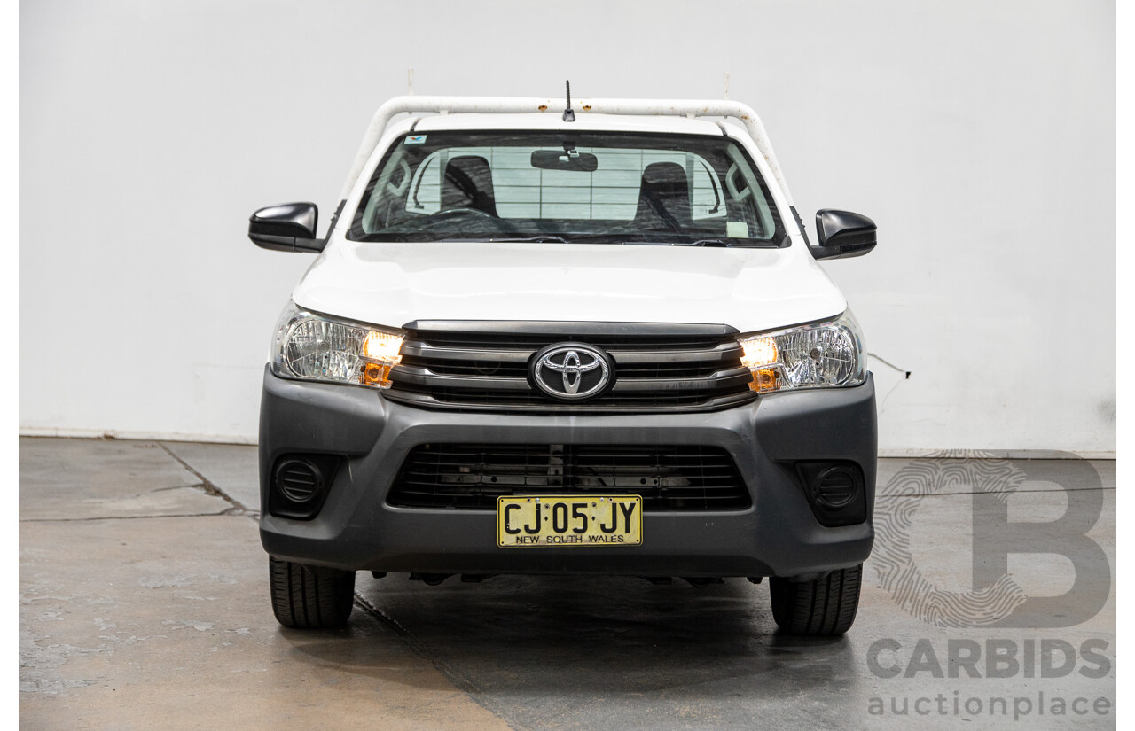 08/2016 Toyota Hilux Workmate (RWD) GUN122R C/Chas White Turbo Diesel 2.4L