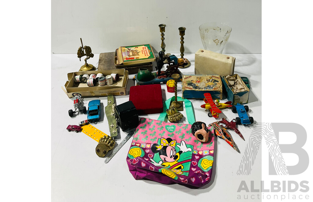 Collection of Vintage Toys and Decorator Items Including Minnie Mouse Bag, Metal Snoopy in Plane and More