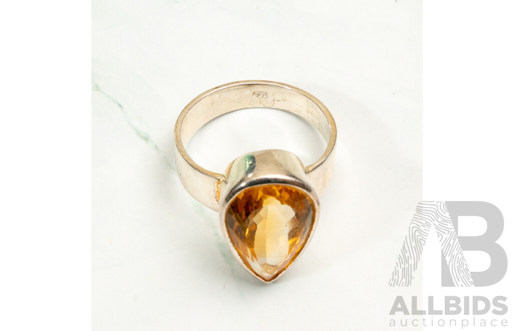 NEW - Sterling Silver Citrine Cocktail Ring, Size S, 7.99 Grams