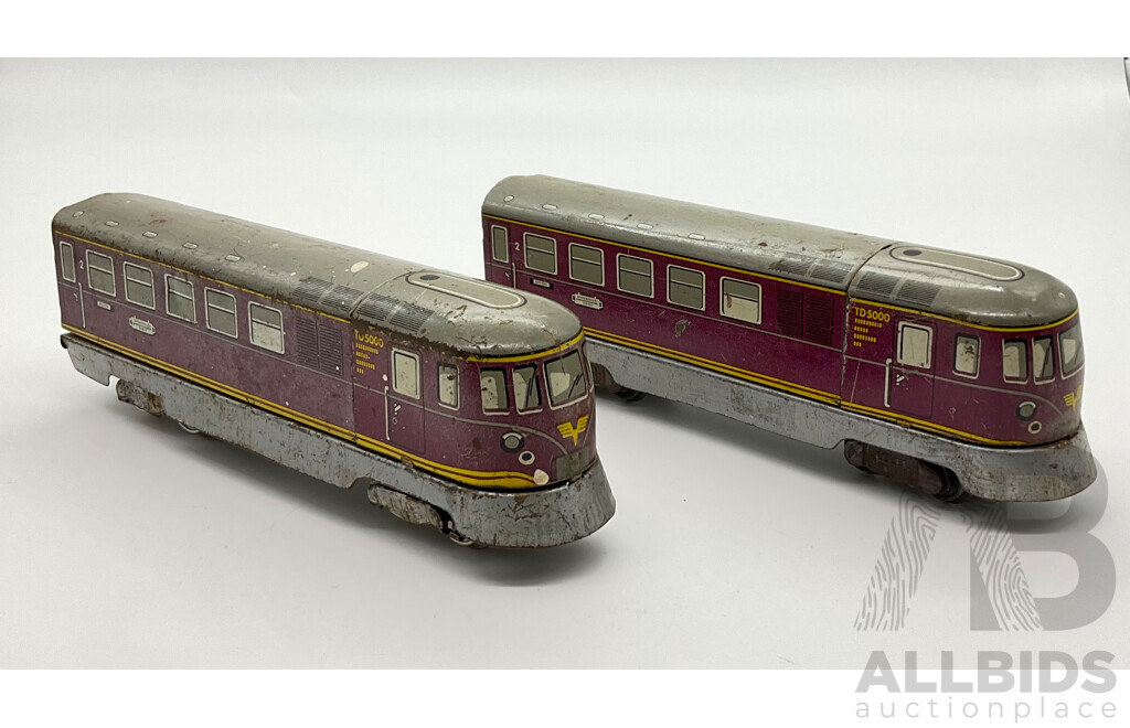 1950's Distler HO Scale TD5000 Pressed Steel Passenger Trains, Made in West Germany