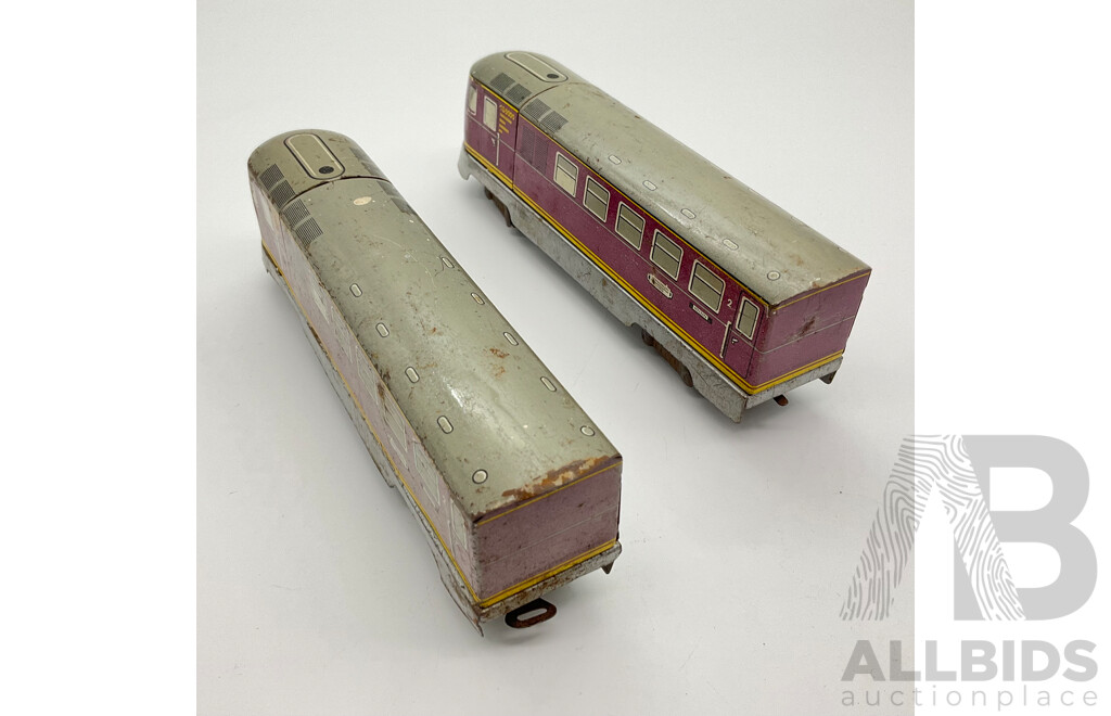 1950's Distler HO Scale TD5000 Pressed Steel Passenger Trains, Made in West Germany