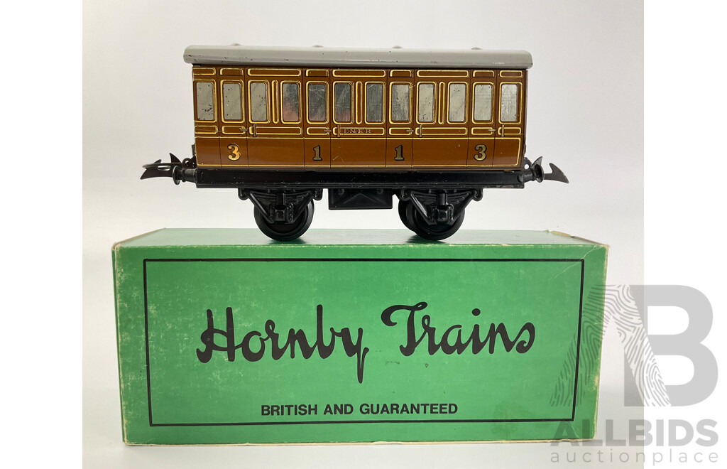 Vintage Hornby O Gauge LNER Passenger Carriage with Original Box, Made in England