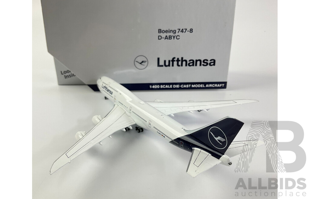 Gemini Jets Diecast Boeing 747-8 Luthansa DABY-C with Box - 1:400 Scale