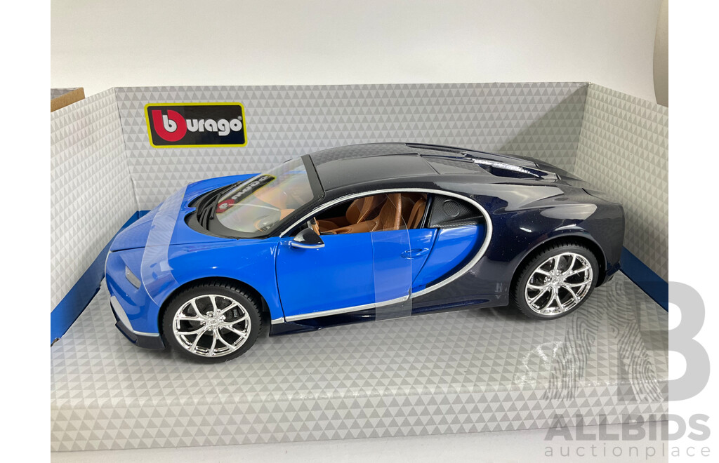 Boxed Diecast Burago Lamborghini Reventon and Bugatti Chiron 1:18 Scale