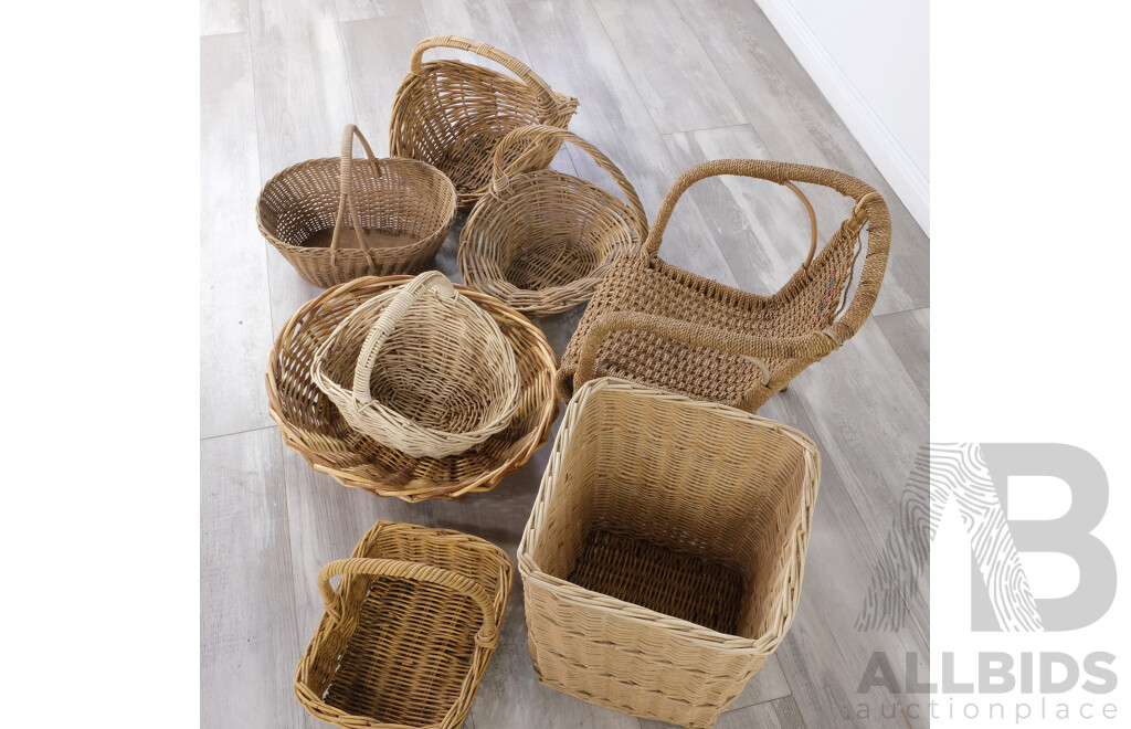 Collection of Vintage Wicker Fruit, Picnic and Clothes Baskets with Children's Round Wicker/Woven Chair