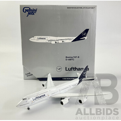 Gemini Jets Diecast Boeing 747-8 Luthansa DABY-C with Box - 1:400 Scale