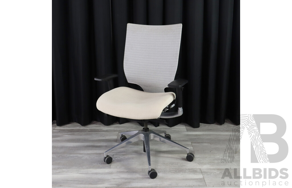 Diami Desk Chair, Made in Australia