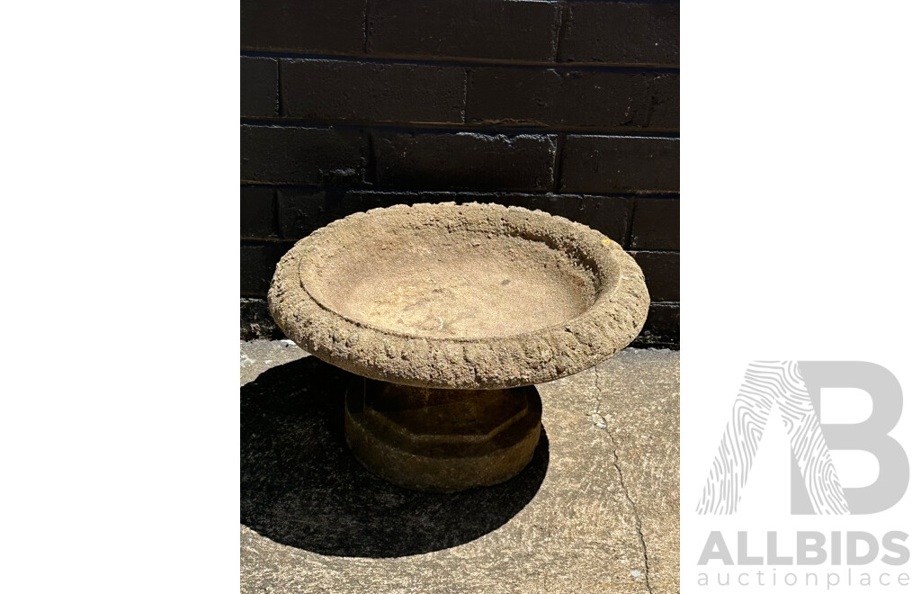 Vintage Two Piece Bird Bath