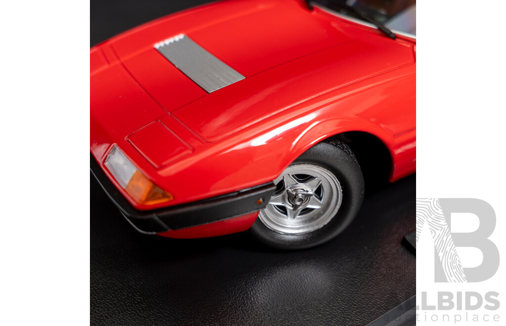 KK-Scale 1972 Ferrari 365 GT4 2+2 Coupe Red 1:18 Scale Model Car - New
