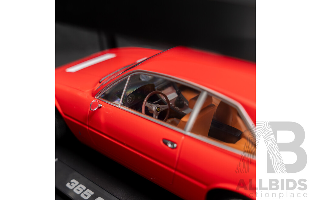 KK-Scale 1972 Ferrari 365 GT4 2+2 Coupe Red 1:18 Scale Model Car - New
