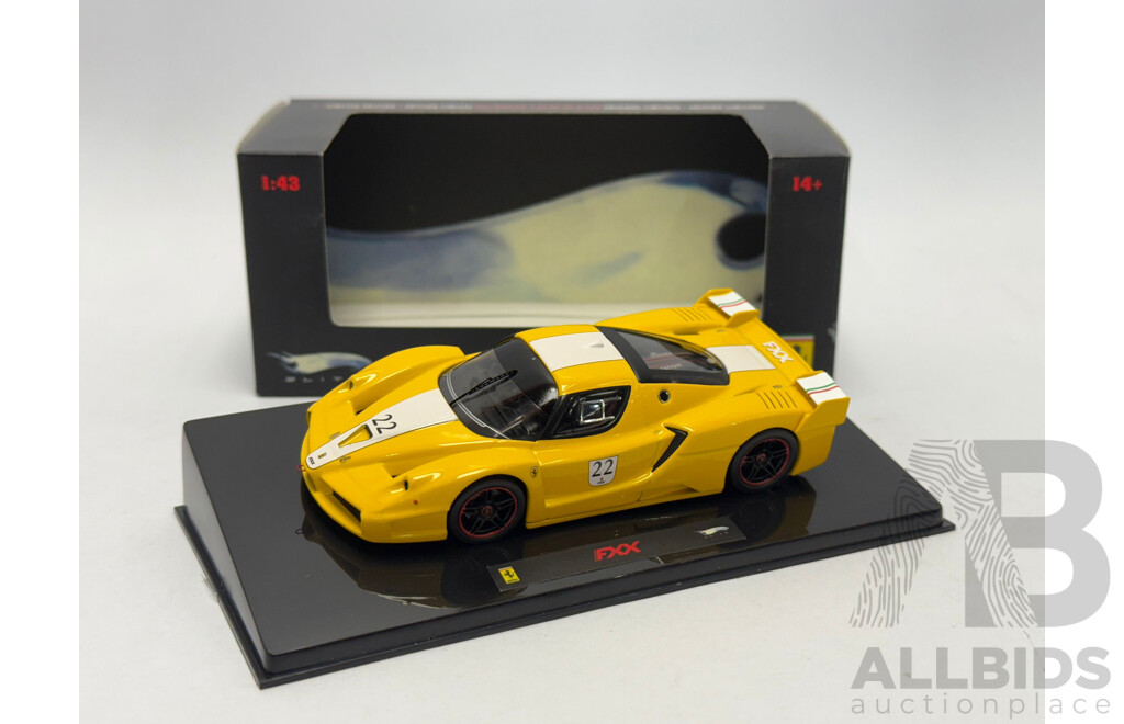 Hot Wheels Elite Ferrari FXX #22 Yellow / White 1:43 Scale Model Car - New