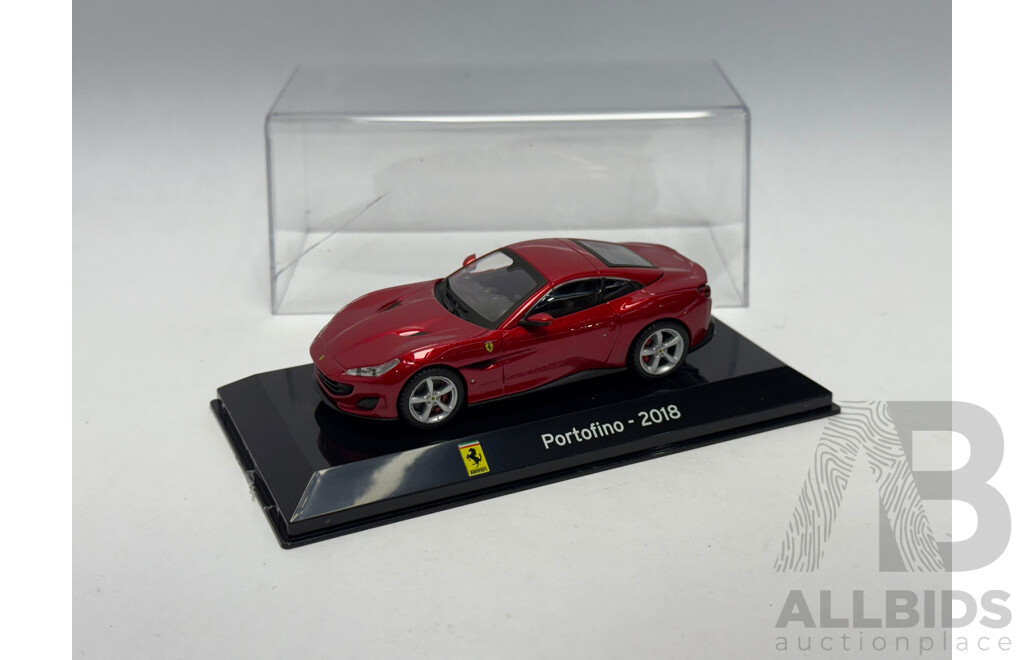 Altaya 2018 Ferrari Portofino Red Metallic 1:43 Scale Model Car - New