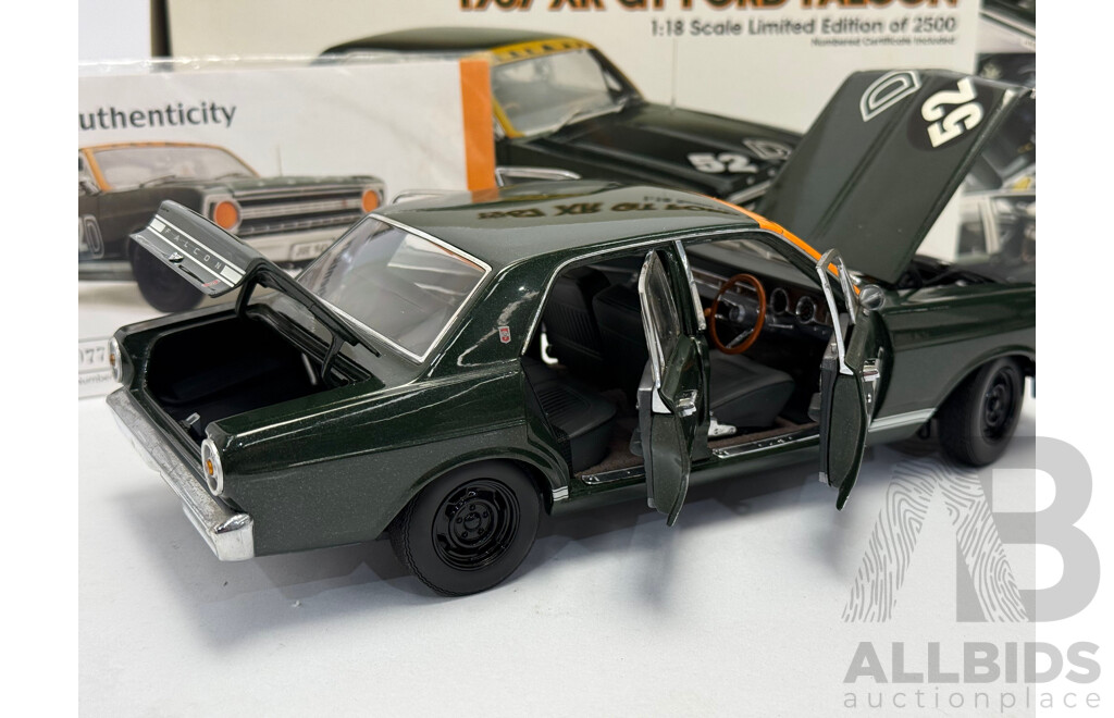 Harry Firth/Fred Gibson Classic Carlectable 1967 Bathurst Winner Ford XR Falcon GT - 1/18 Scale