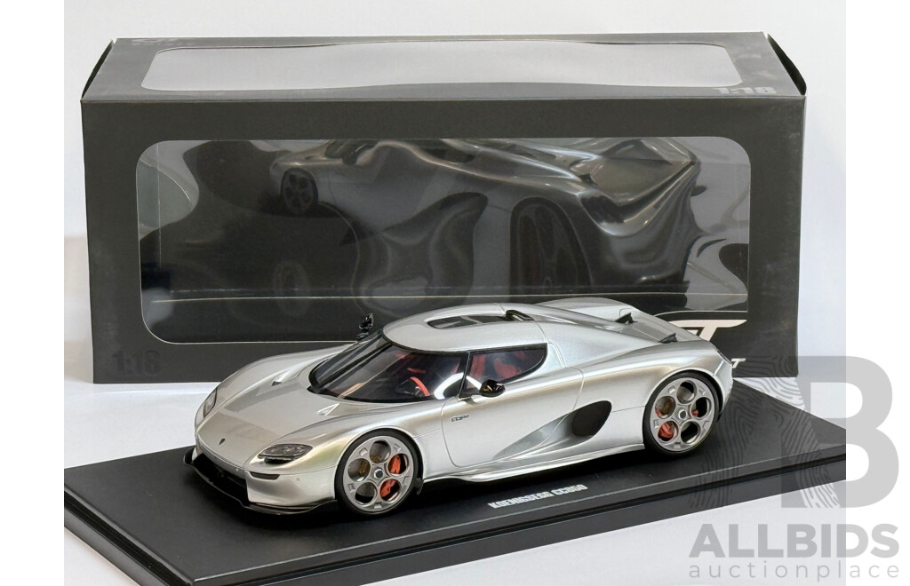 GT Spirit 2022 Koenigsegg CC850 Hypercar Moon Silver GT452 1:18 Scale Model Car - New