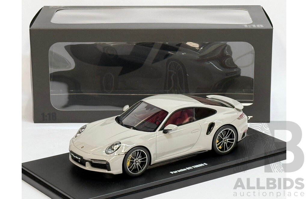 GT Spirit 2020 Porsche 911 Turbo S (992) Crayon Grey GT431 1:18 Scale Model Car - New
