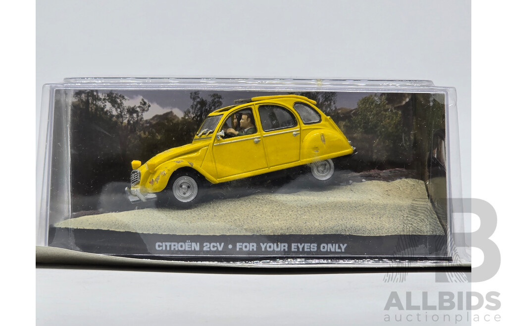 GE Fabbri Ltd Citroen 2CV Yellow James Bond 007 for Your Eyes Only 1:43 Scale Model Car - Sealed in Blister