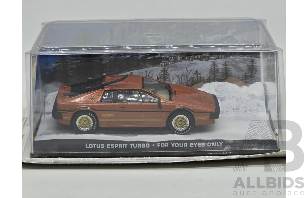 GE Fabbri Ltd 1980 Lotus Esprit Turbo Type 82 Red - James Bond 007 for Your Eyes Only 1:43 Scale Model Car - Sealed in Blister