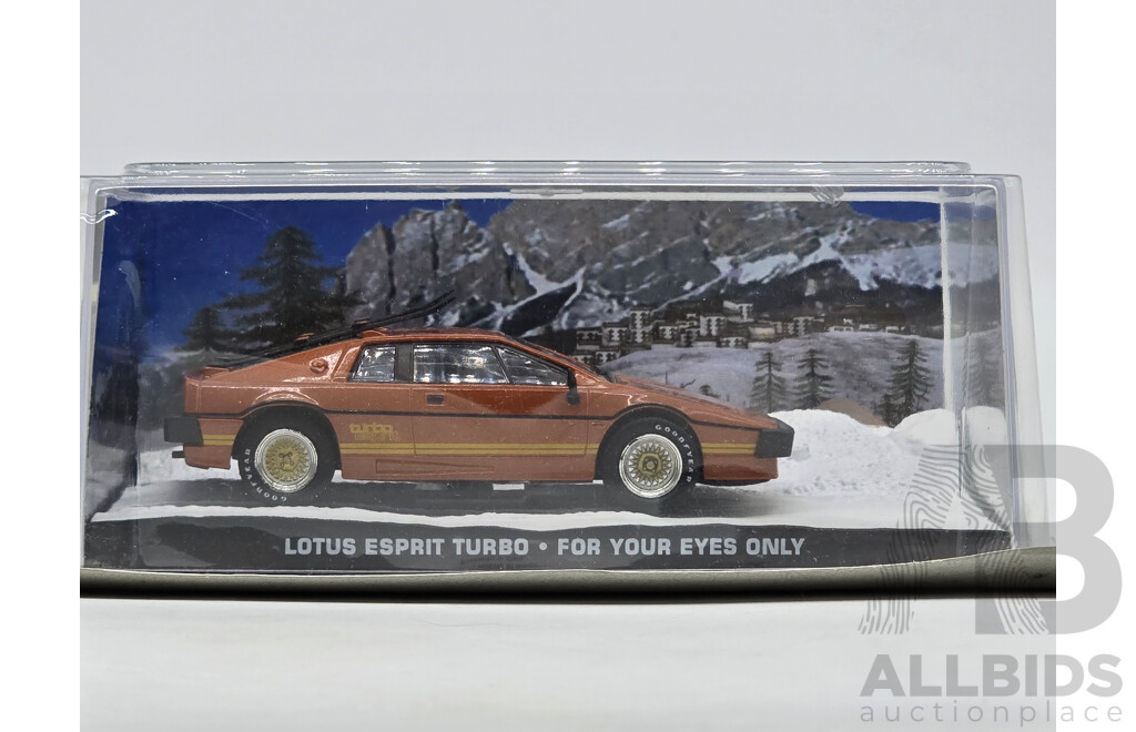 GE Fabbri Ltd 1980 Lotus Esprit Turbo Type 82 Red - James Bond 007 for Your Eyes Only 1:43 Scale Model Car - Sealed in Blister