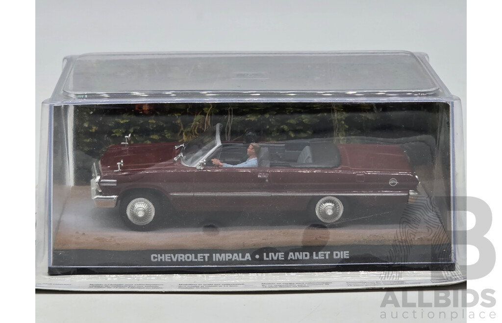 GE Fabbri Ltd 1973 Chevrolet Impala Convertible Maroon - James Bond 007 Live And Let Die 1:43 Scale Model Car - Sealed in Blister