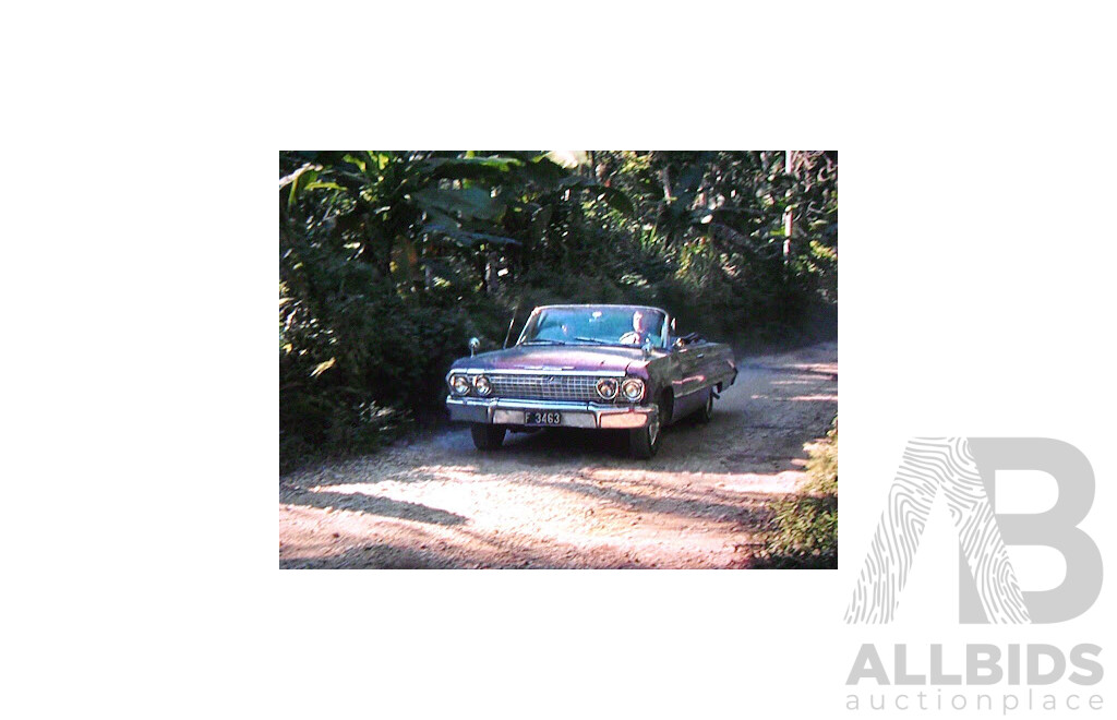 GE Fabbri Ltd 1973 Chevrolet Impala Convertible Maroon - James Bond 007 Live And Let Die 1:43 Scale Model Car - Sealed in Blister