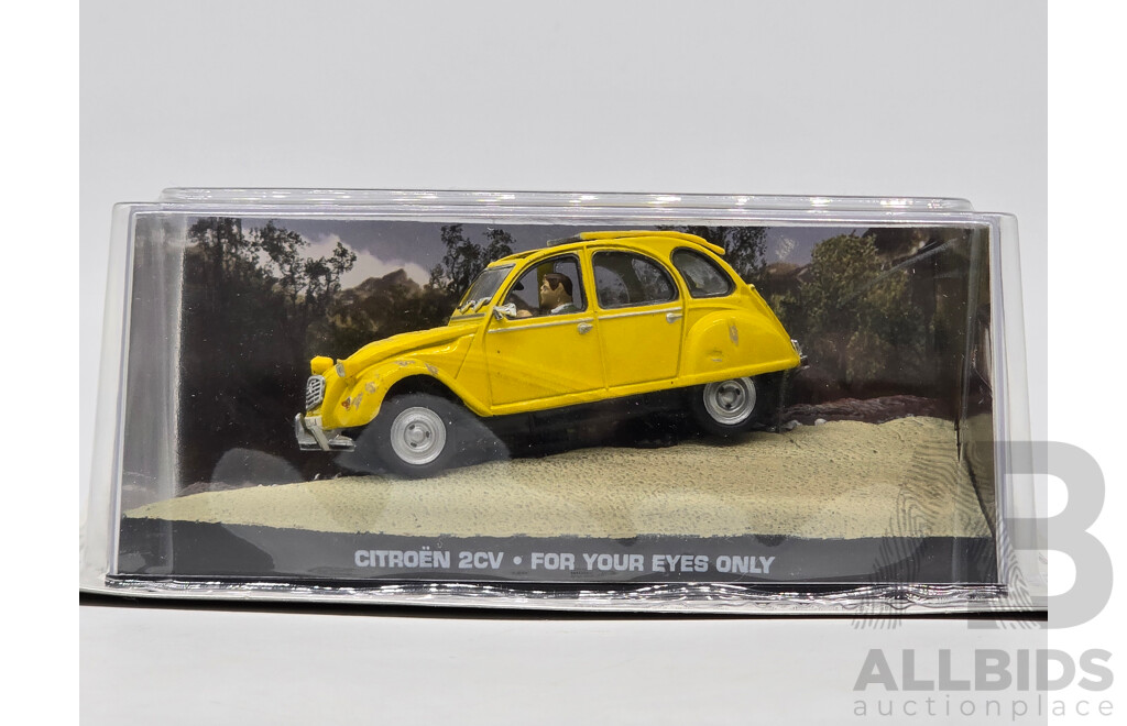 GE Fabbri Ltd Citroen 2CV Yellow James Bond 007 for Your Eyes Only 1:43 Scale Model Car - Sealed in Blister