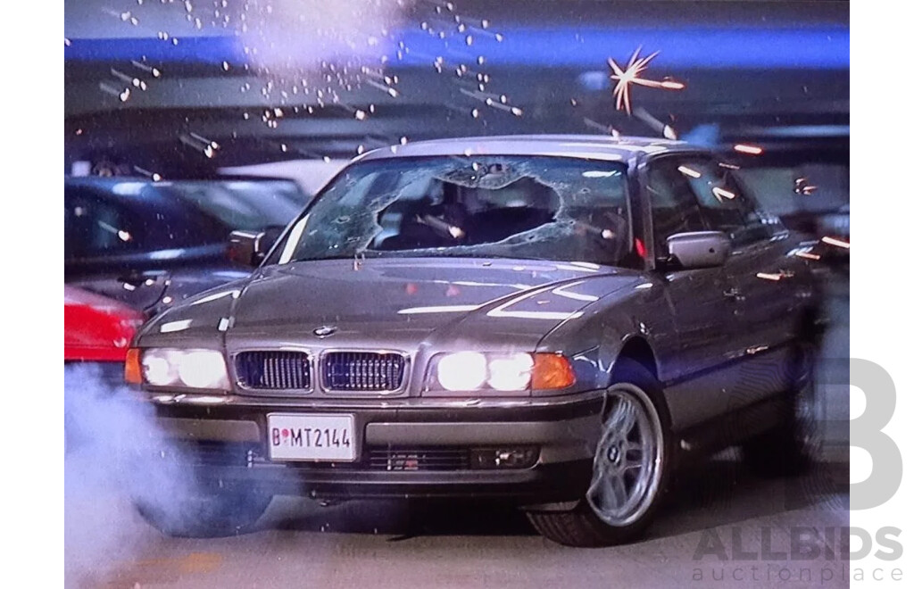 GE Fabbri Ltd 1997 BMW 750iL E38 Silver - James Bond 007 Tomorrow Never Dies 1:43 Scale Model Car - Sealed in Blister
