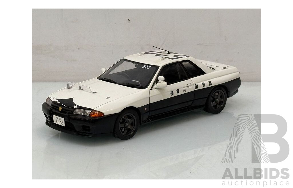Auto Art Nissan Skyline R32 GT-R Japanese Police Car - 1/18 Scale