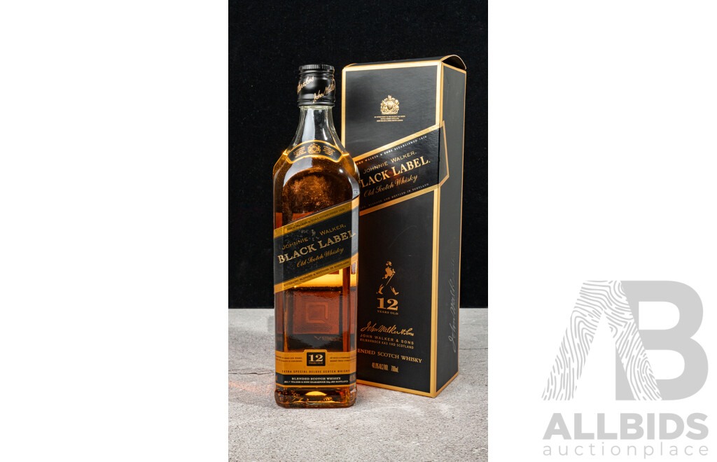 Boxed Johnnie Walker Black Label 12 Year Blended Scotch Whisky