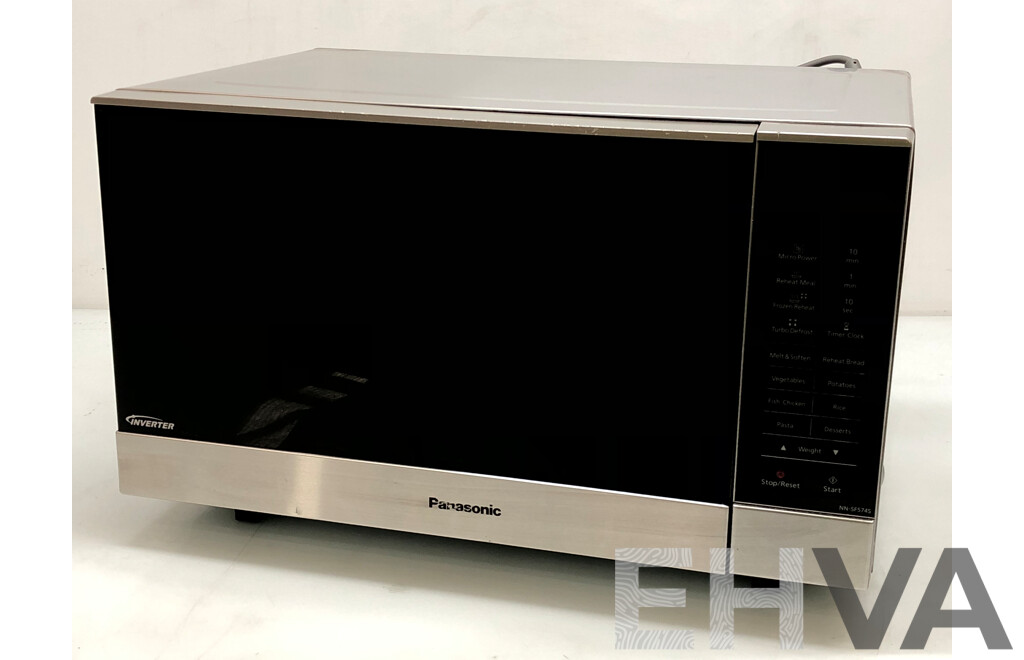 Panasonic NN-SF574S 1000W Inverter Microwave Oven