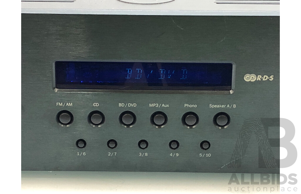 Cambridge Audio Amplifier/Stereo Receiver