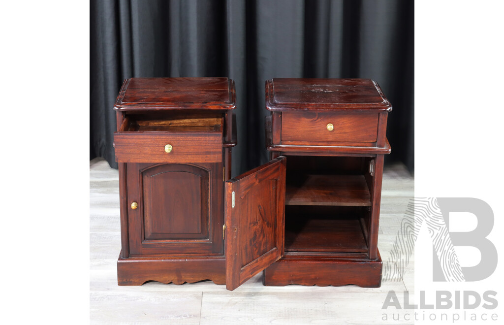 Pair of Reproduction Mahogany Bedside Cabinets