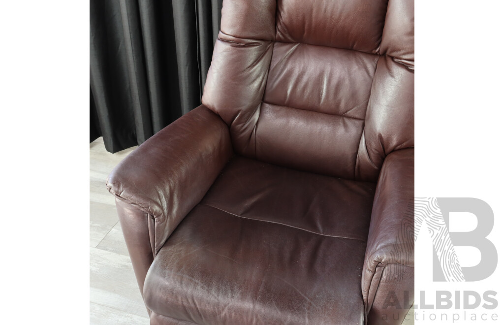 Electric Leather Recliner by IMG Norway