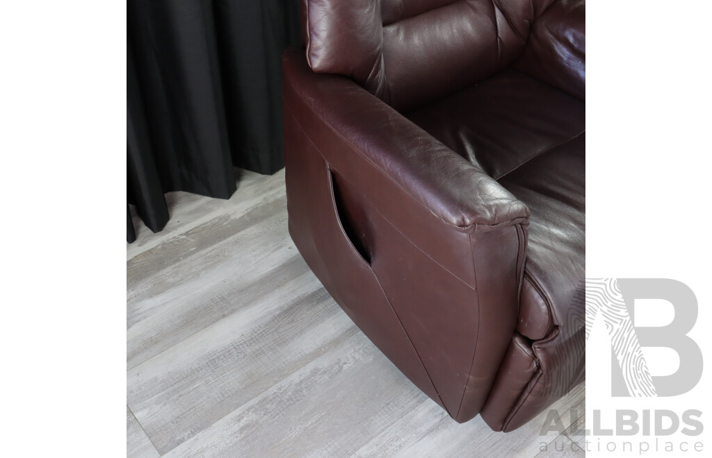 Electric Leather Recliner by IMG Norway