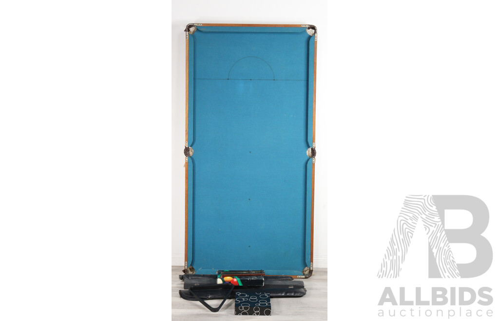 Blue Felt Surface Wooden Pool Table Top Game with Accessories