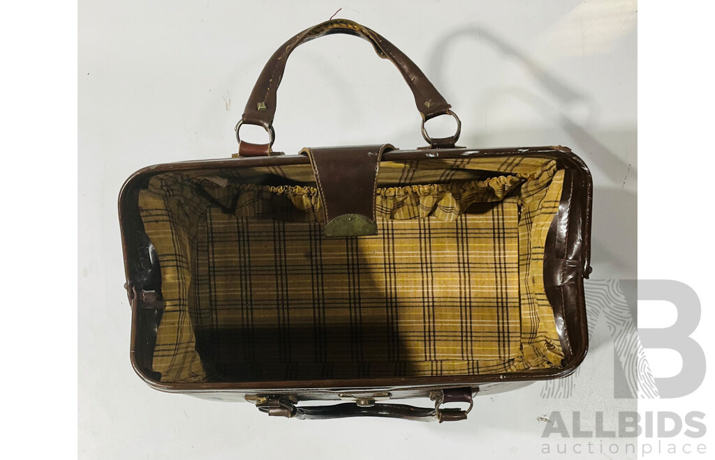 Vintage Vinyl Gladstone Bag