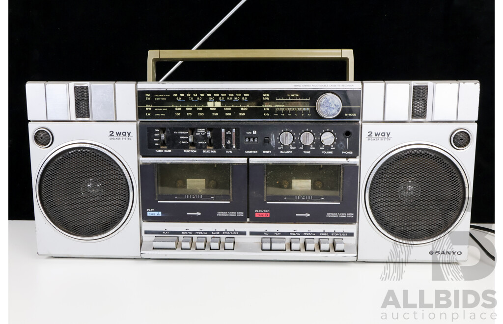 Sanyo M-W3LU Stereo Radio Cassette Recorder