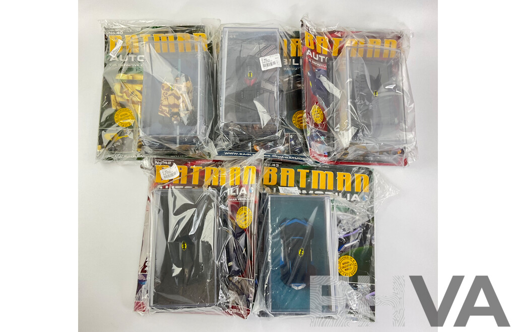 Batman Automobilia Cars and Booklets in Sealed Bags, Numbers 40, 41, 42, 43, 44