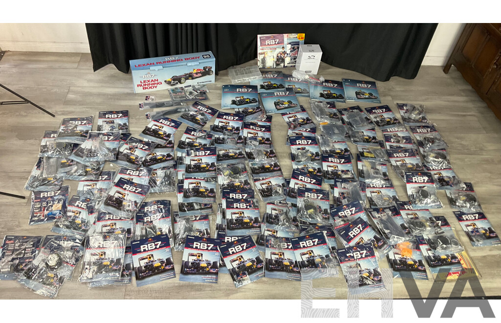 DeAgostini Nitro Remote Control Red Bull Racing Formula One, Mark Webber Build It Yourself Magazine - 1:7 Scale