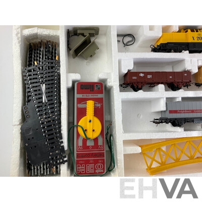 Two Boxed Lima HO Scale Battery Operated Train Sets, Locomotives Southern 4572 and X201