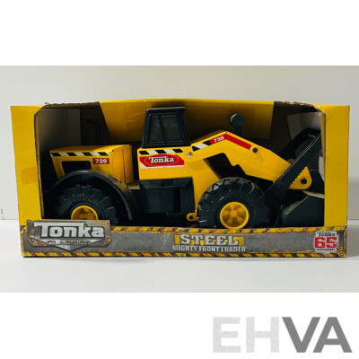 Boxed Tonka Classics Steel Mighty Front Loader