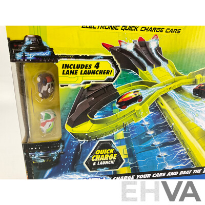 Boxed Micro Chargers Electronic Quick Charge Cars, Including Jump Track Loop Track and Time Track