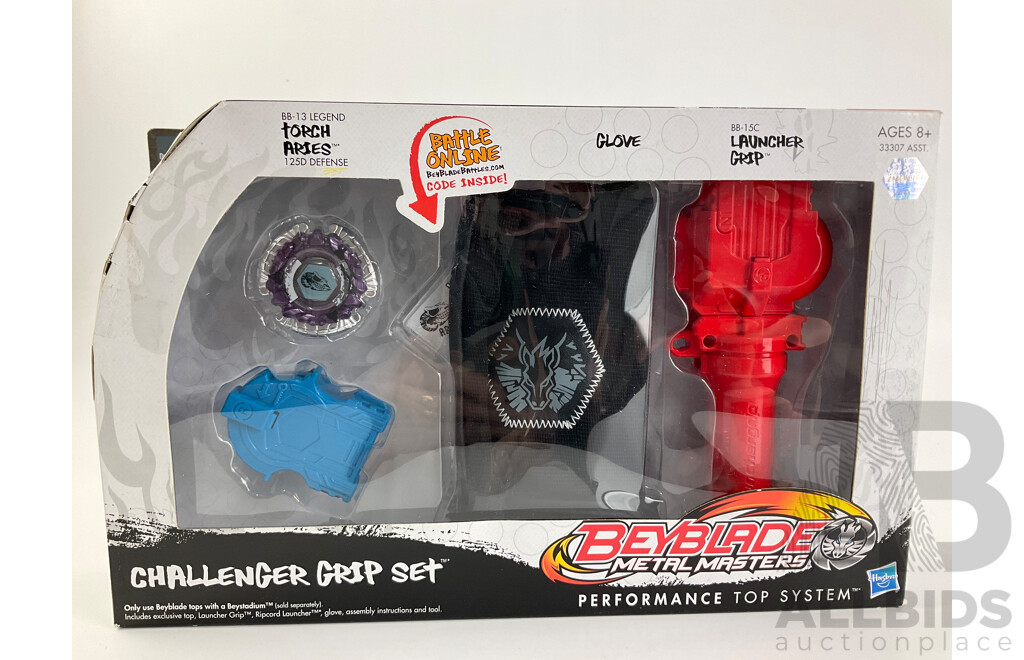 Boxed Hasbro Beyblade Metal Masters Challenger Grip Set and Raging Skies Slash