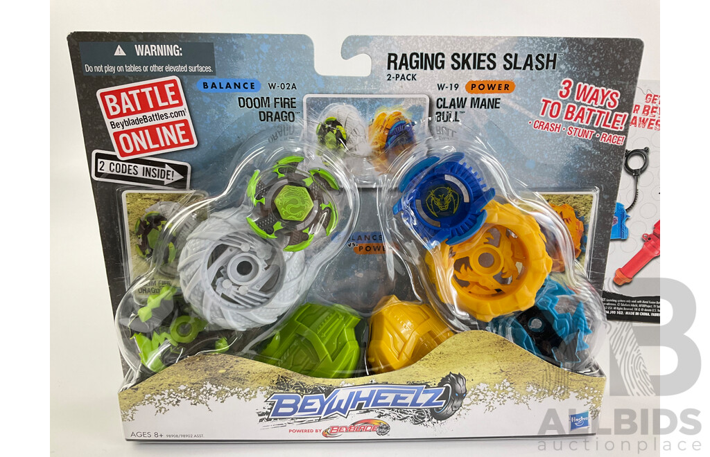 Boxed Hasbro Beyblade Metal Masters Challenger Grip Set and Raging Skies Slash