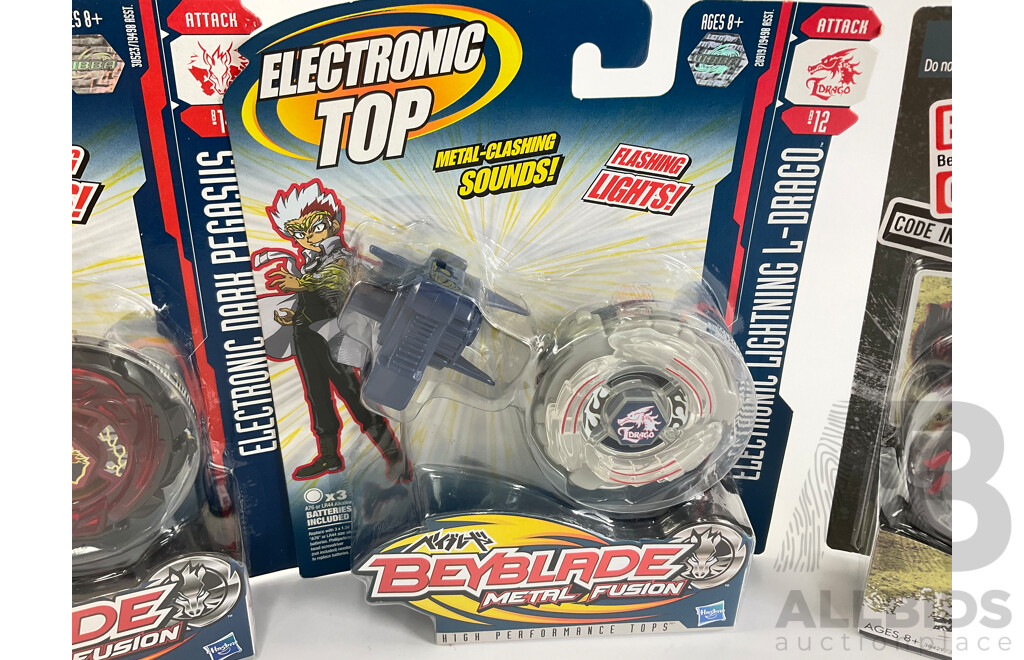 Boxed Hasbro Beyblade Metal Fusion Electronic Dark Pegasus, Electronic Lightning L Drago and Rampage Stomper Bull