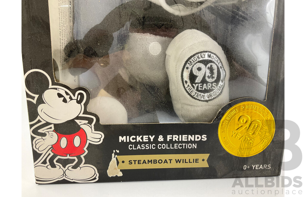 Disney Classic Collection Mickey Mouse Ninety Years - Steamboat Willie