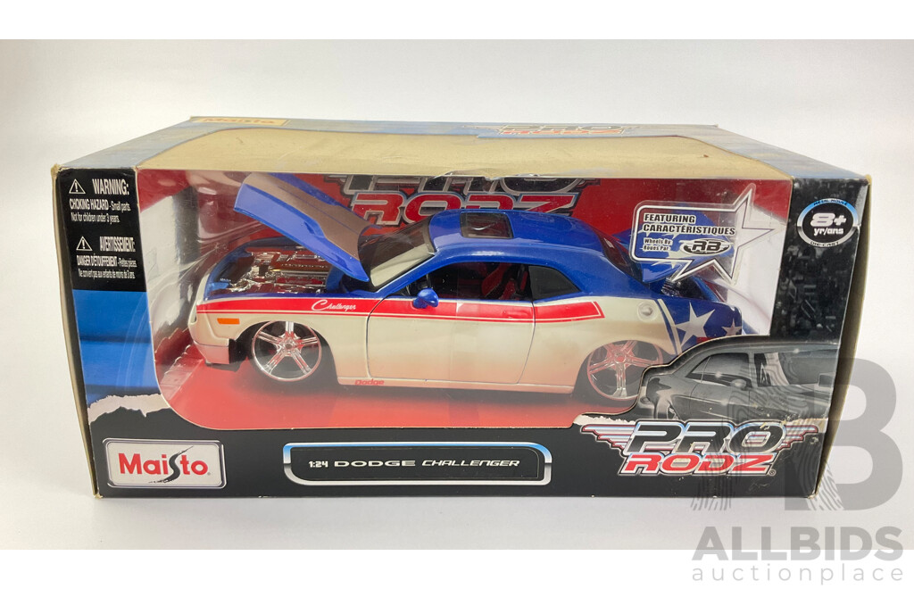 Maisto Diecast Pro Rodz Dodge Challenger - 1:24 Scale