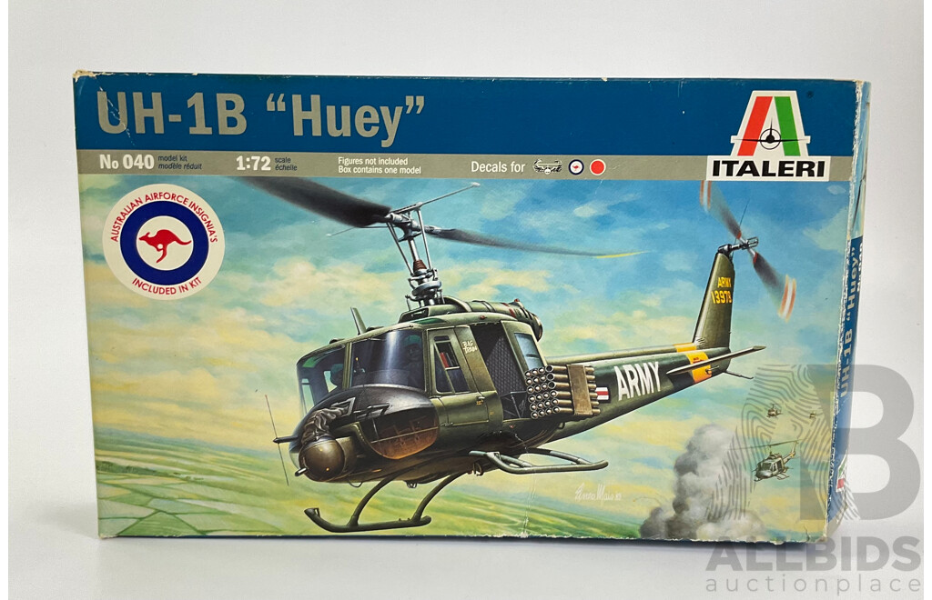 Vintage Italeri Model UH-1B ''Huey'' Helicopter with Australian Insignia's - 1:72 Scale